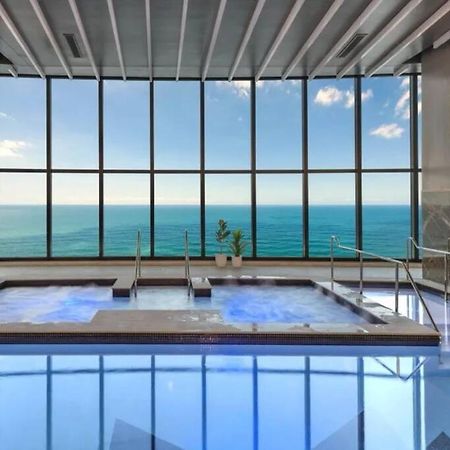 Surfers Paradise New Beachfront Apartments غولد كوست المظهر الخارجي الصورة
