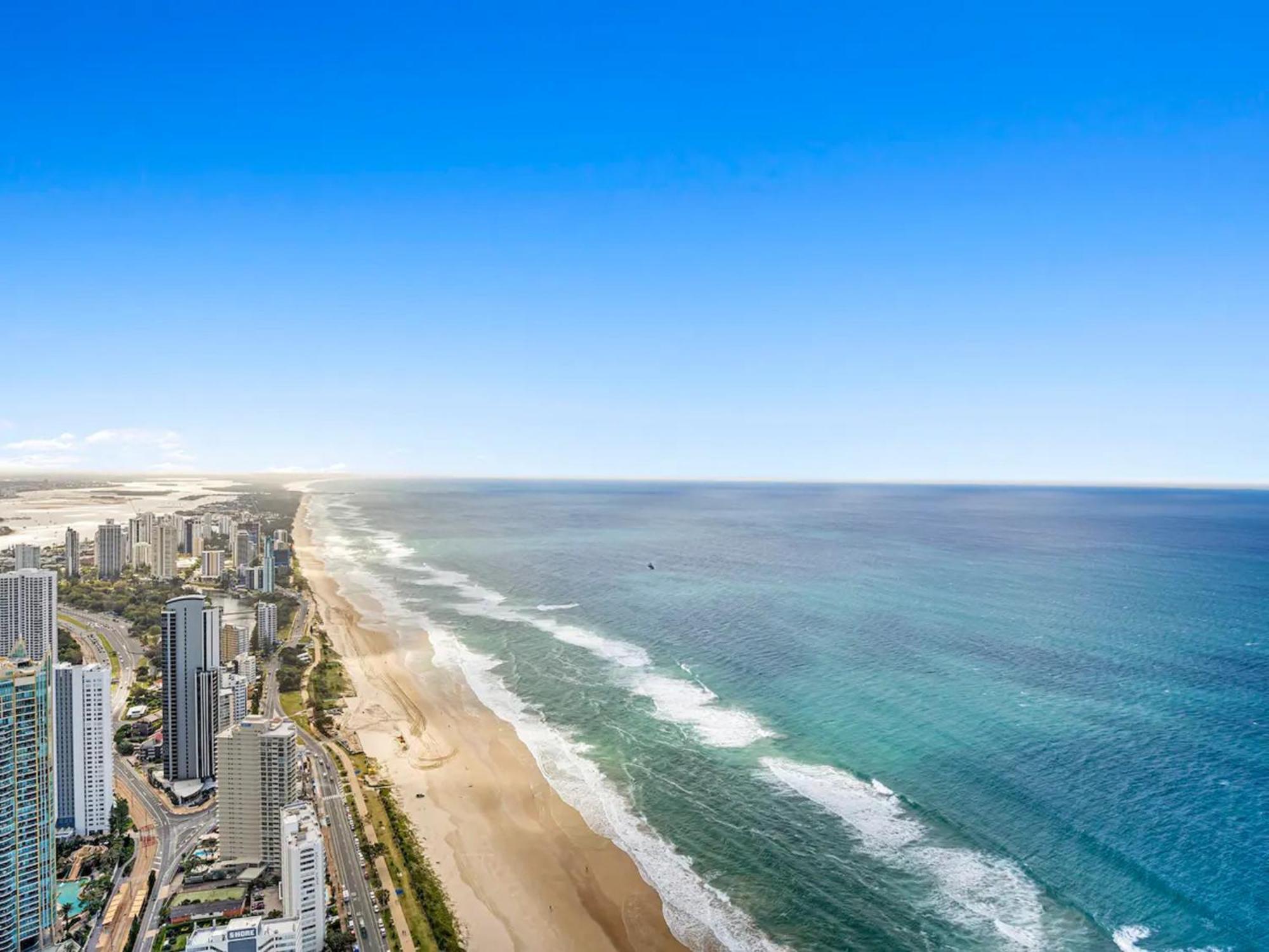 Surfers Paradise New Beachfront Apartments غولد كوست المظهر الخارجي الصورة