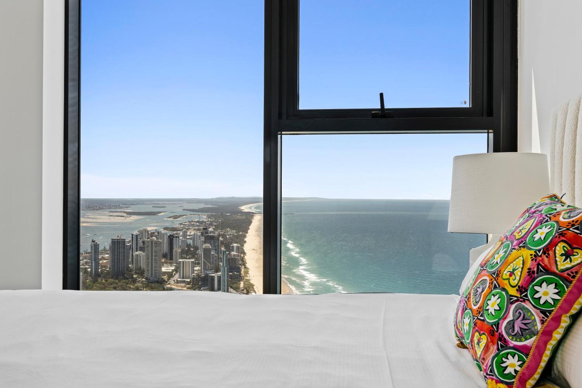 Surfers Paradise New Beachfront Apartments غولد كوست المظهر الخارجي الصورة