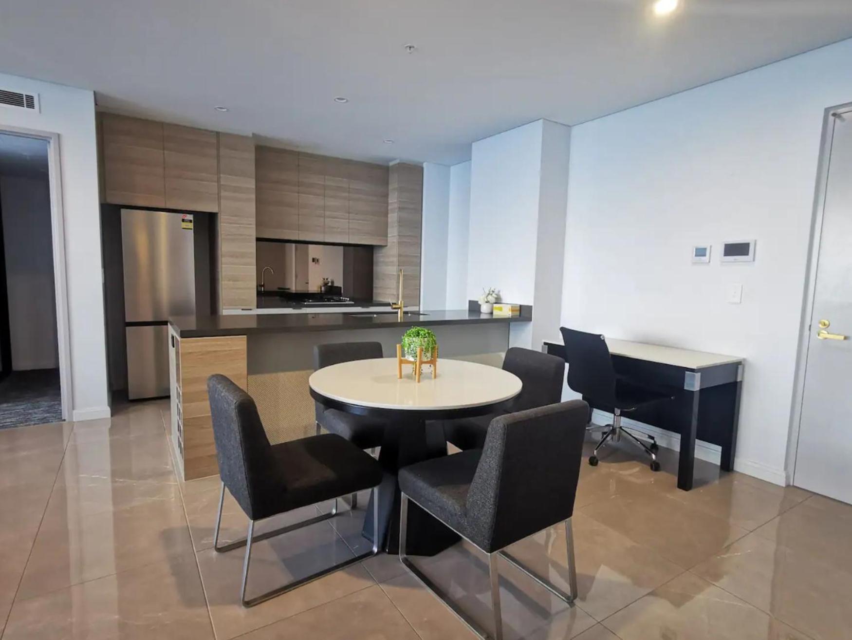 Surfers Paradise New Beachfront Apartments غولد كوست المظهر الخارجي الصورة