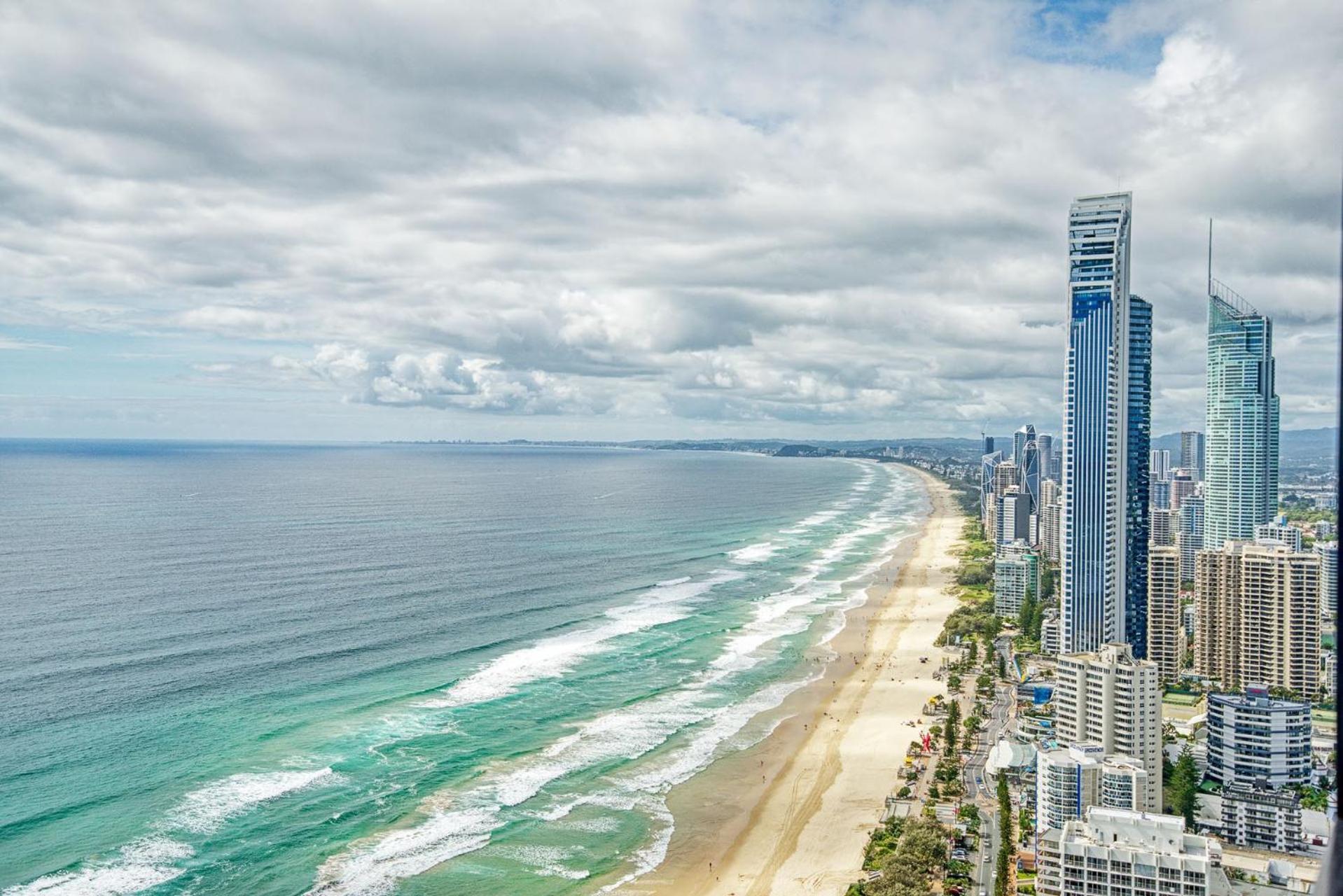 Surfers Paradise New Beachfront Apartments غولد كوست المظهر الخارجي الصورة