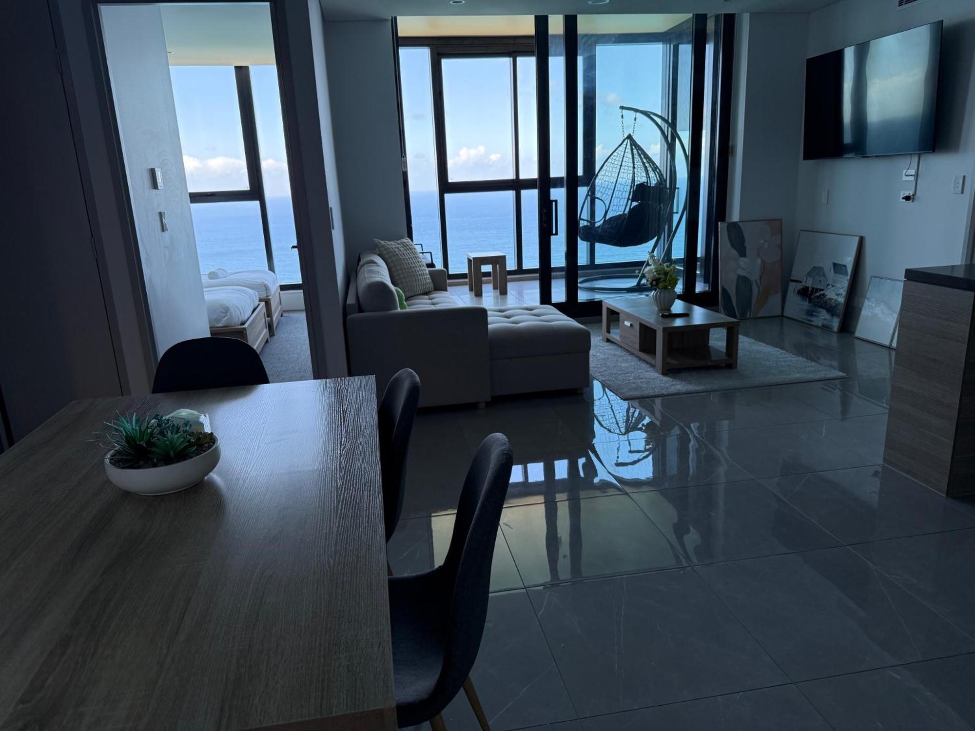 Surfers Paradise New Beachfront Apartments غولد كوست المظهر الخارجي الصورة